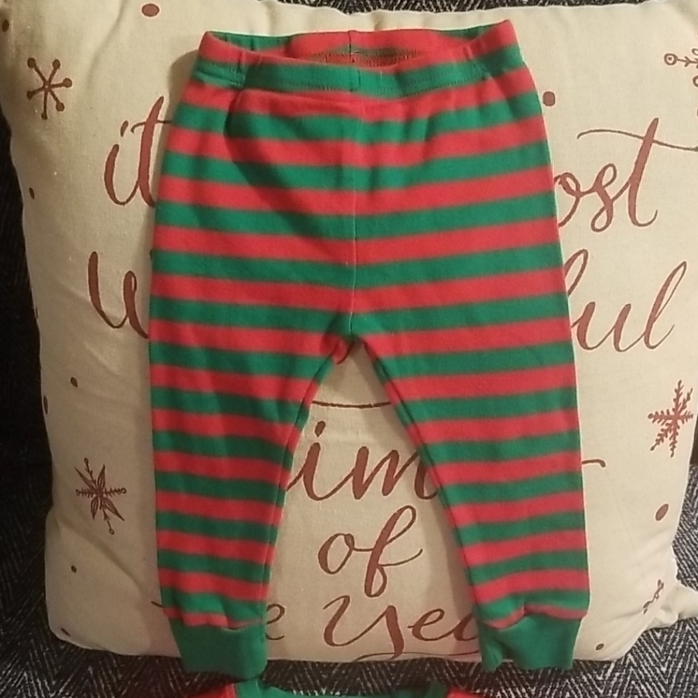 Carters Xmas Pajamas size 12months - Picture 3 of 4
